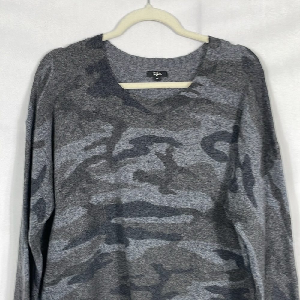 Rails Camo Sweater XL Gray Camo Print Crewneck - Picture 3 of 10